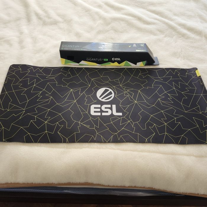 Килимок геймерський Razer Gigantus V2 XXL ESL edition 940x4x410