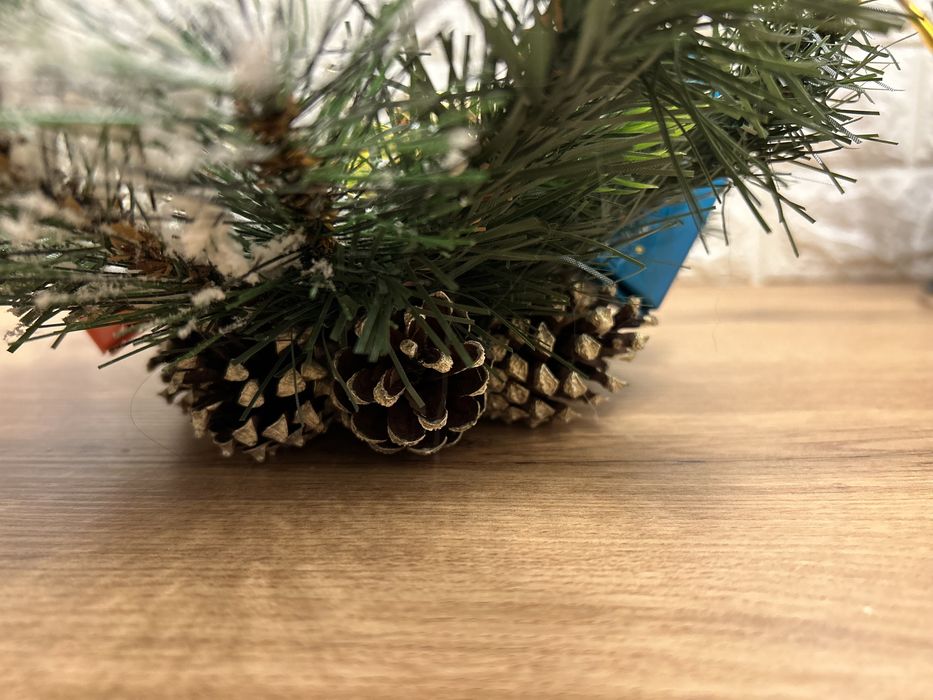 Новорічна прикраса декор на стіл із штучноі ялинки, віночок