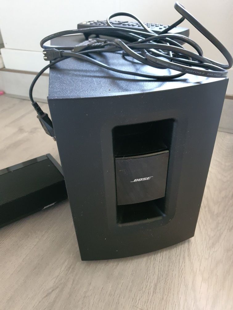 Kino domowe soundbar subwoofer Bose CineMate 1SR