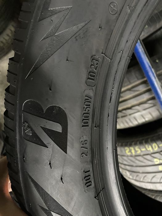 Зимові шини 255/50 R19 BRIDGESTONE