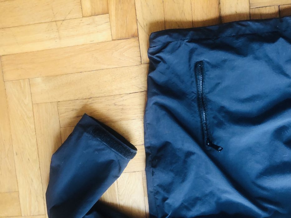 Kurtka czarna wiatrowka  Schott roz. M stan idealny!