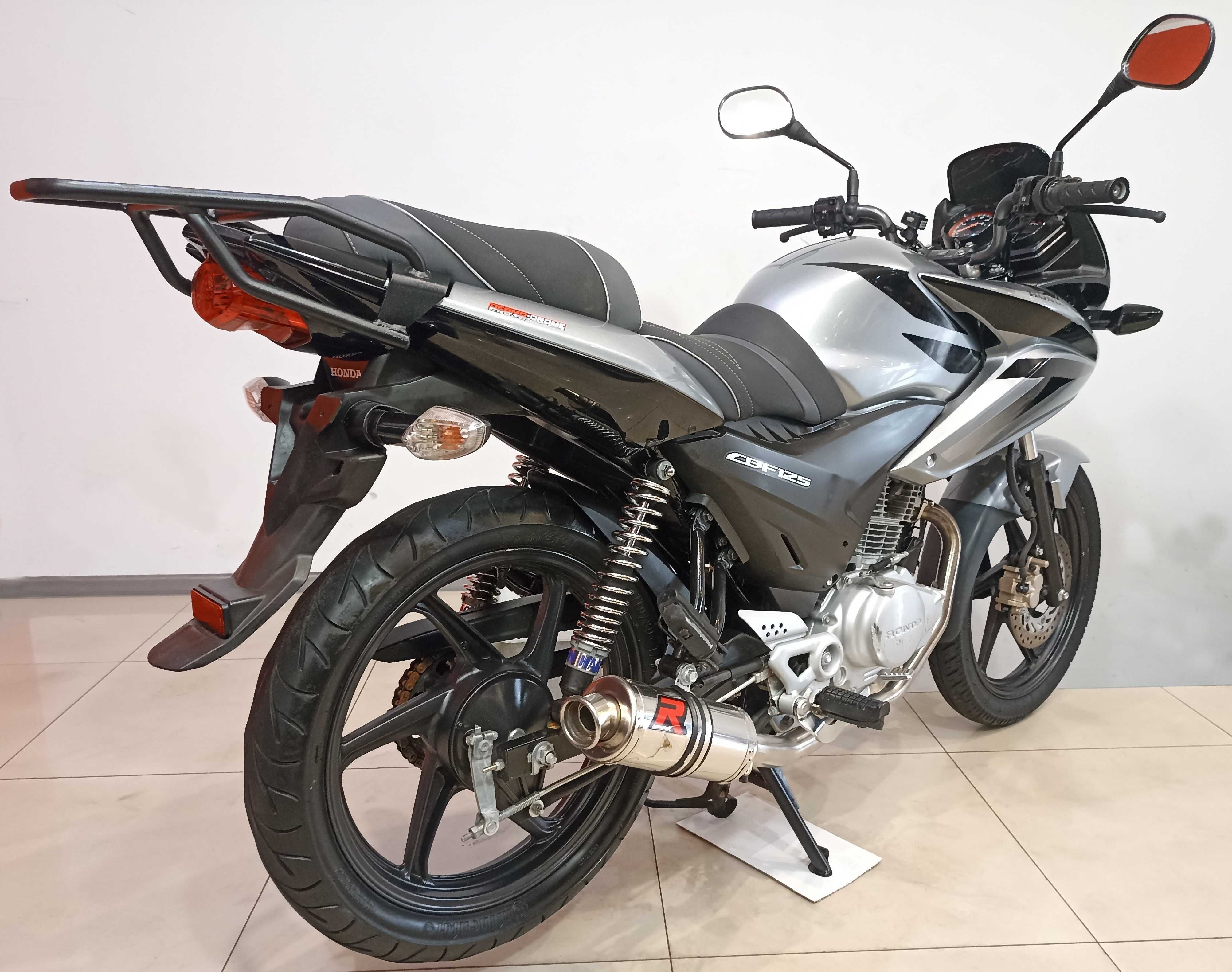 Honda CBF 125cm3 bardzo ładna 2009rok wydech DOMINATOR