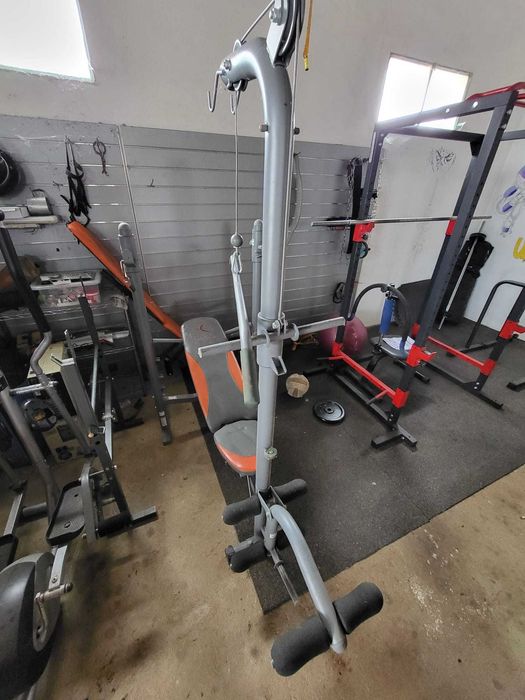Banco/Máquina de musculação Domyos BM 470