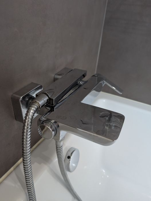 Banheira 180 com oferta torneira misturadora