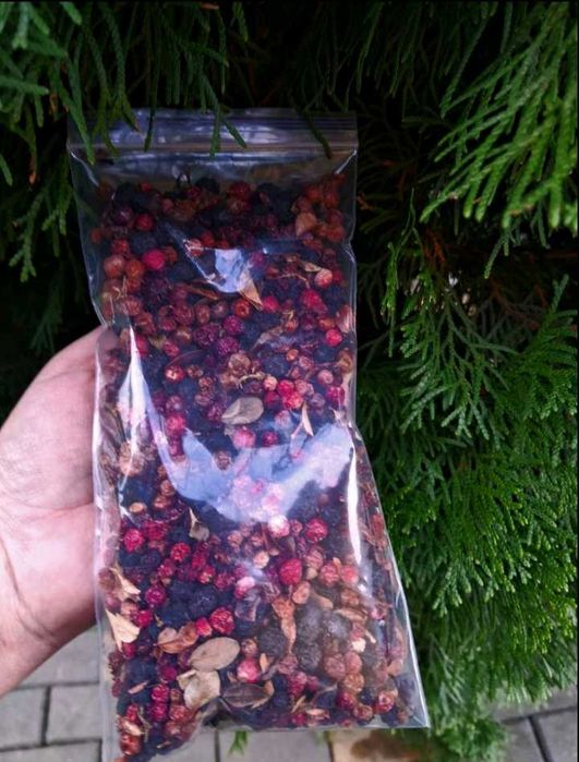 Брусниця, Чорниця, Журавлина