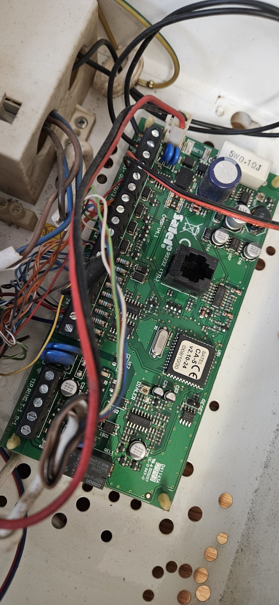 System alarmowy Satel z pilotem Alarm domowy