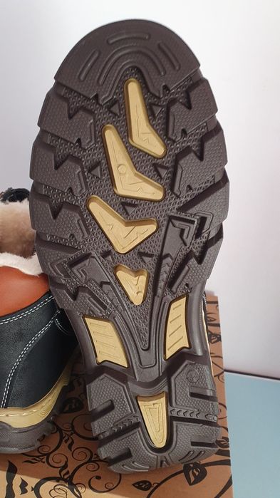 Buty nowe męskie zimowe ocieplane Rozmiar 44  wkładka 27.5-28 cm