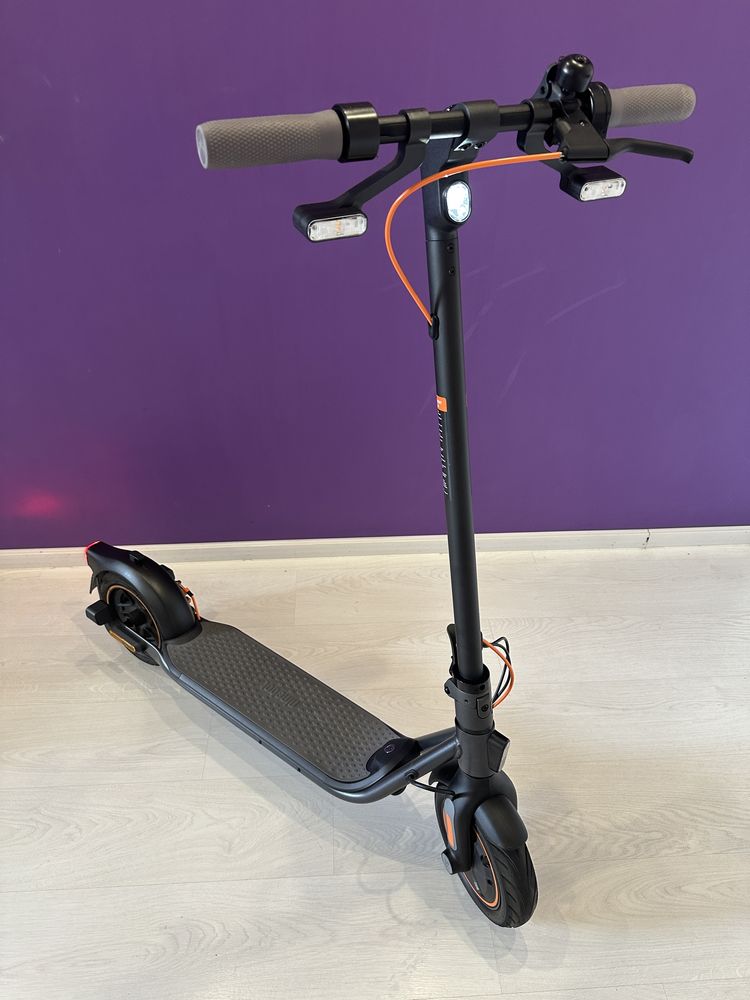 Електросамокат Segway-Ninebot F40I