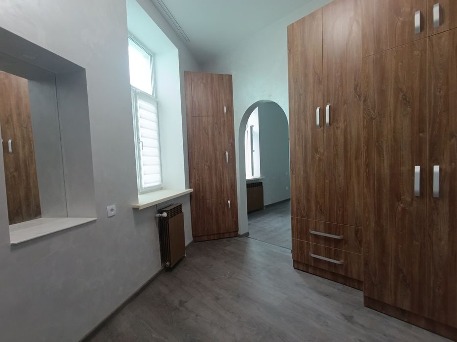 Продам 1 кімнатну квартиру по вул. Драгоманова