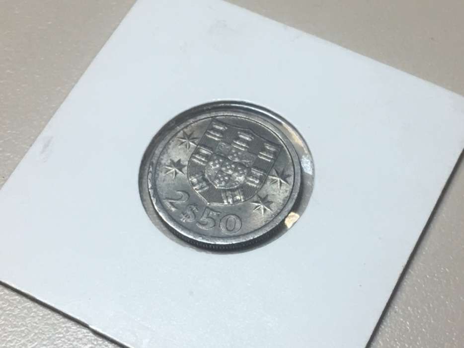 Moeda Republica 2$50 1966 *Rara neste estado (#2)