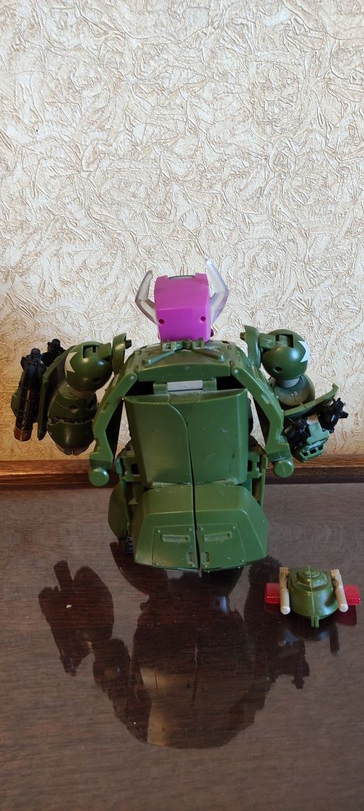 Трансформер Transformers Animated BULKHEAD Complete Leader Class