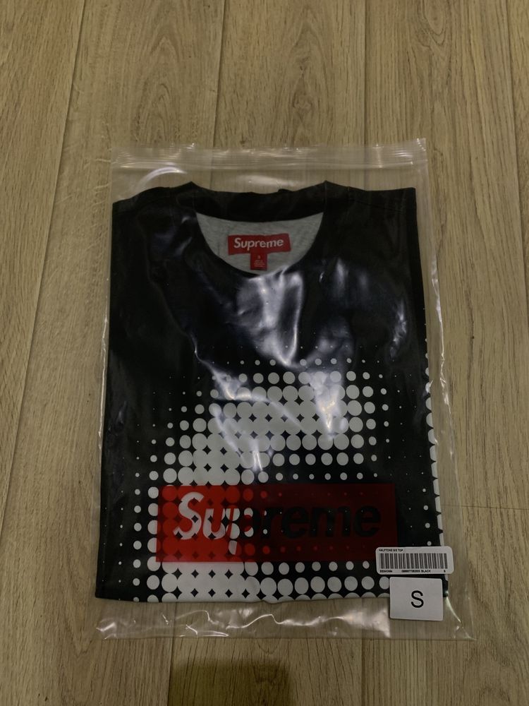 T-shirt supreme preta