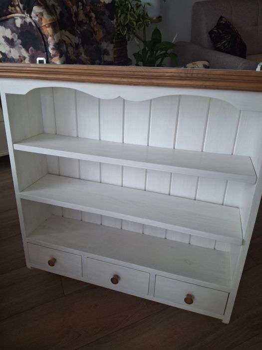 Półka sosnowa biała