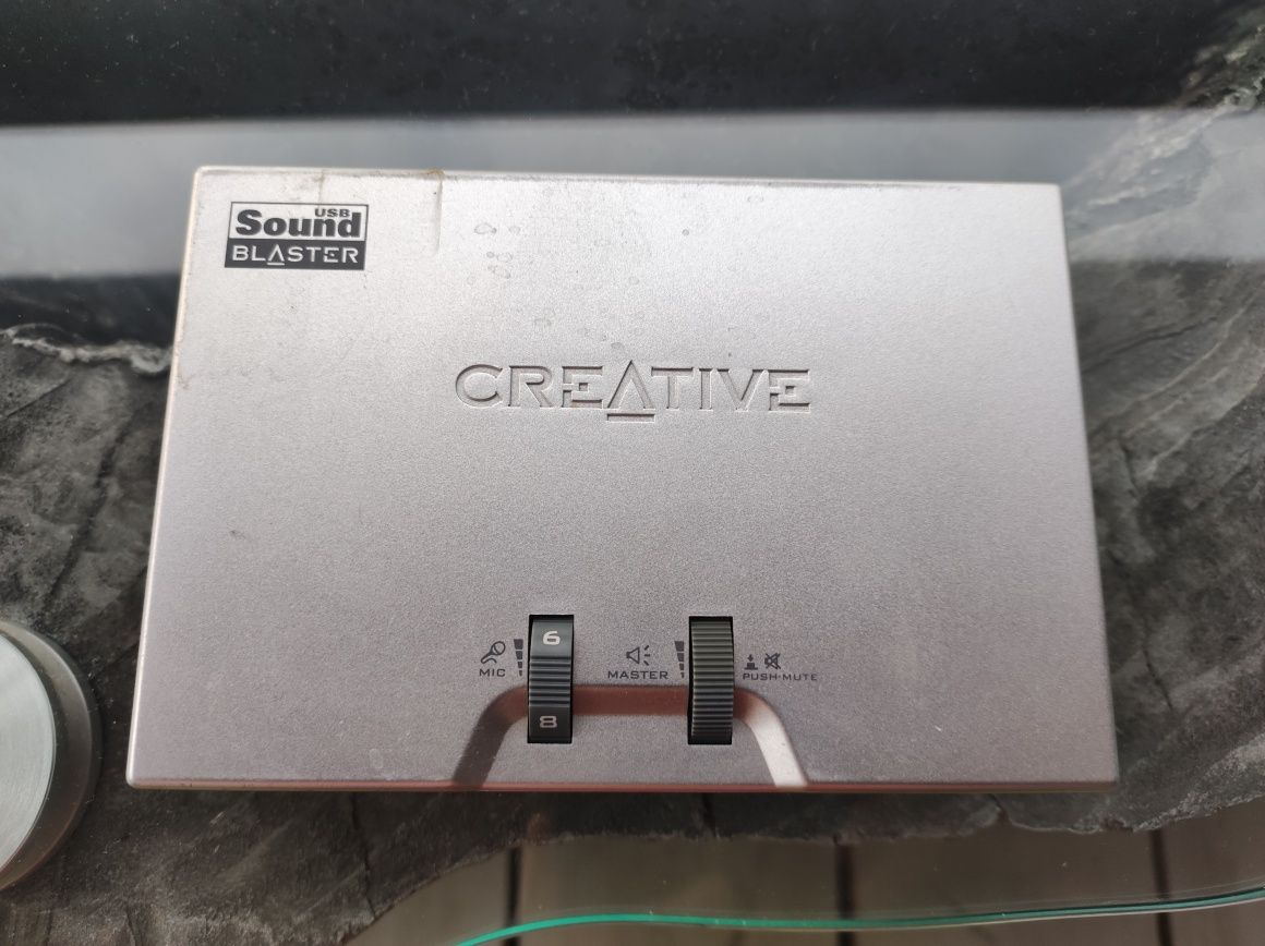 Внешняя звуковая плата creative sound blaster sb0490