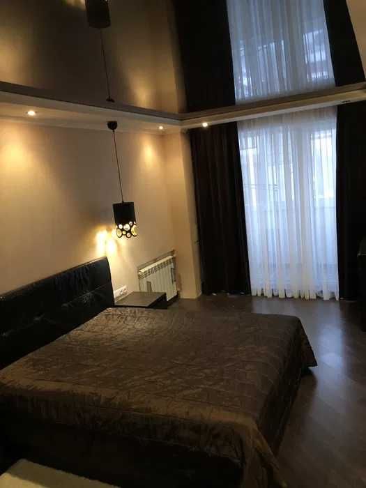 Продам 3 кімнатну квартиру з ремонтом, Крюків