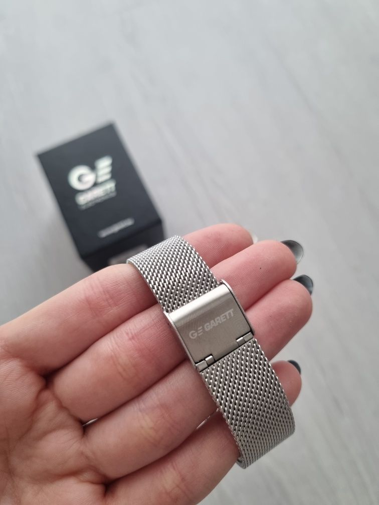 Zegarek damski Smartwatch srebrny z cyrkoniami Garett