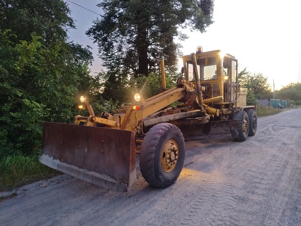 Продам автогрейдер ДЗ 122 Автомат КПП.