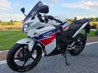 Honda CBR 125 R , JC50 , Tylko 6 tys km!!  2014r , kat. A1 , B -RATY- ( cbf tzr