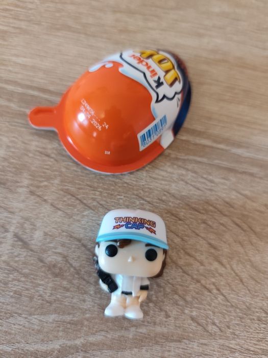 Dustin - figurka Stranger Things Kinder Joy Funko Pop
