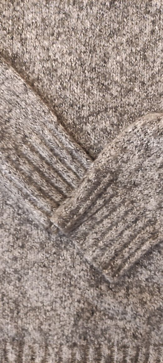 Sweter chłopięcy Reserved r.146
