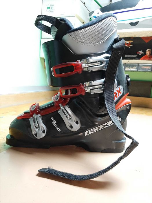 Sprzedam buty narciarskie damskie ROXA