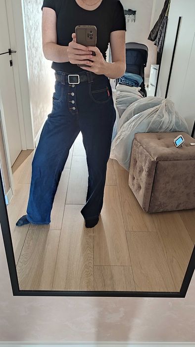 Темно-сині жіночі джинси