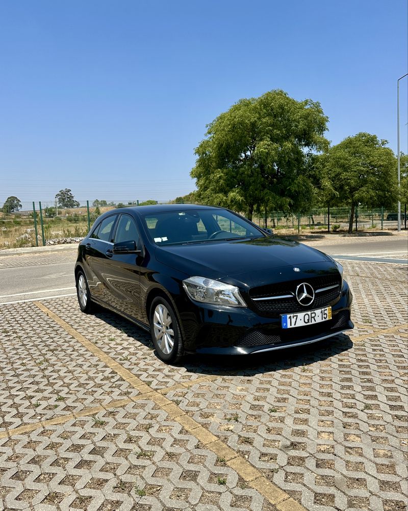Mercedes-Benz A 160 d Preto (2015)