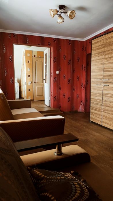 Сдам посут 1к кв . Закрытый двор.Есть зона барбекю. Свободна