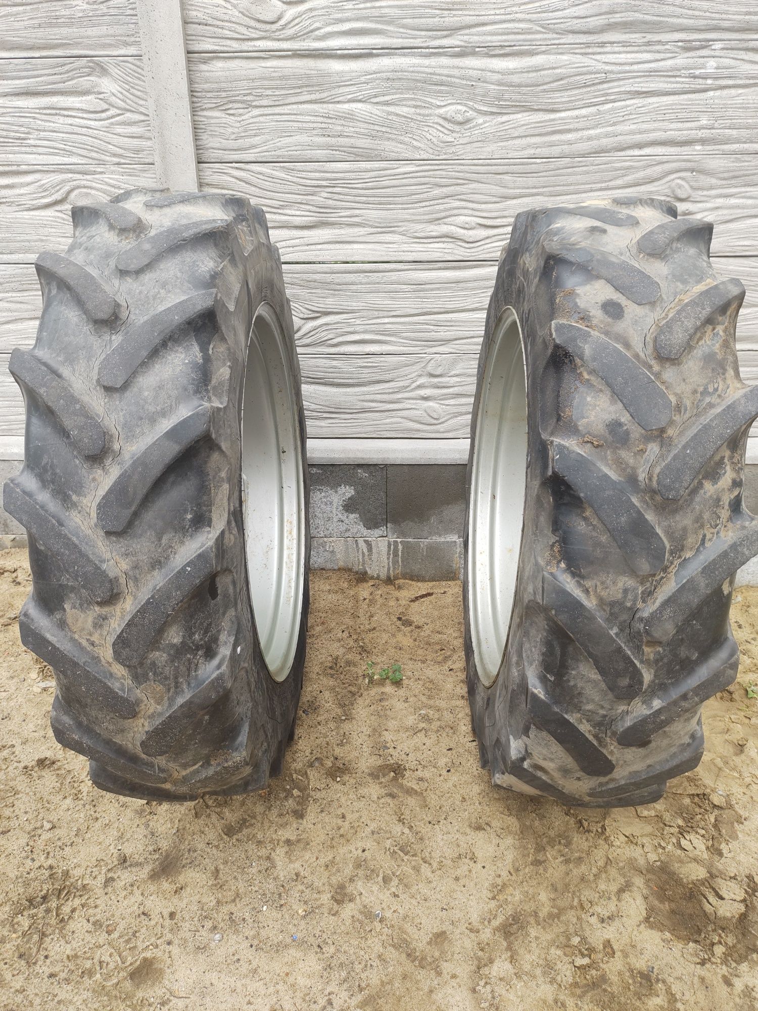 Koła do masseyferguson 3065