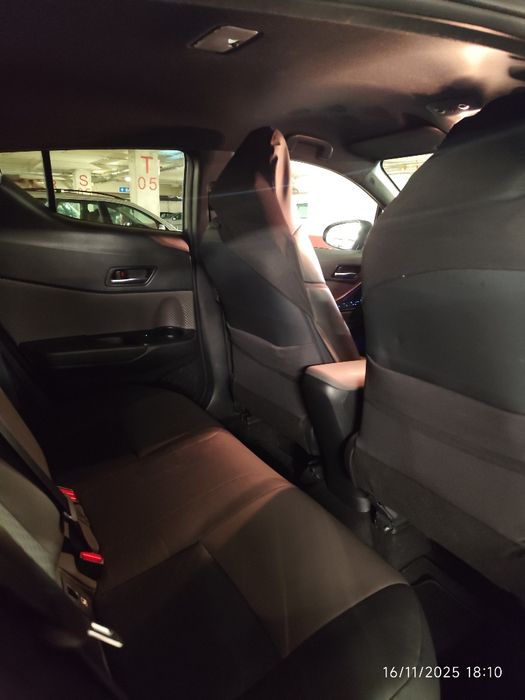 Toyota C-HR 1.8 Hybrid Exclusive + Pack Luxury • 2023 • 42.000 km