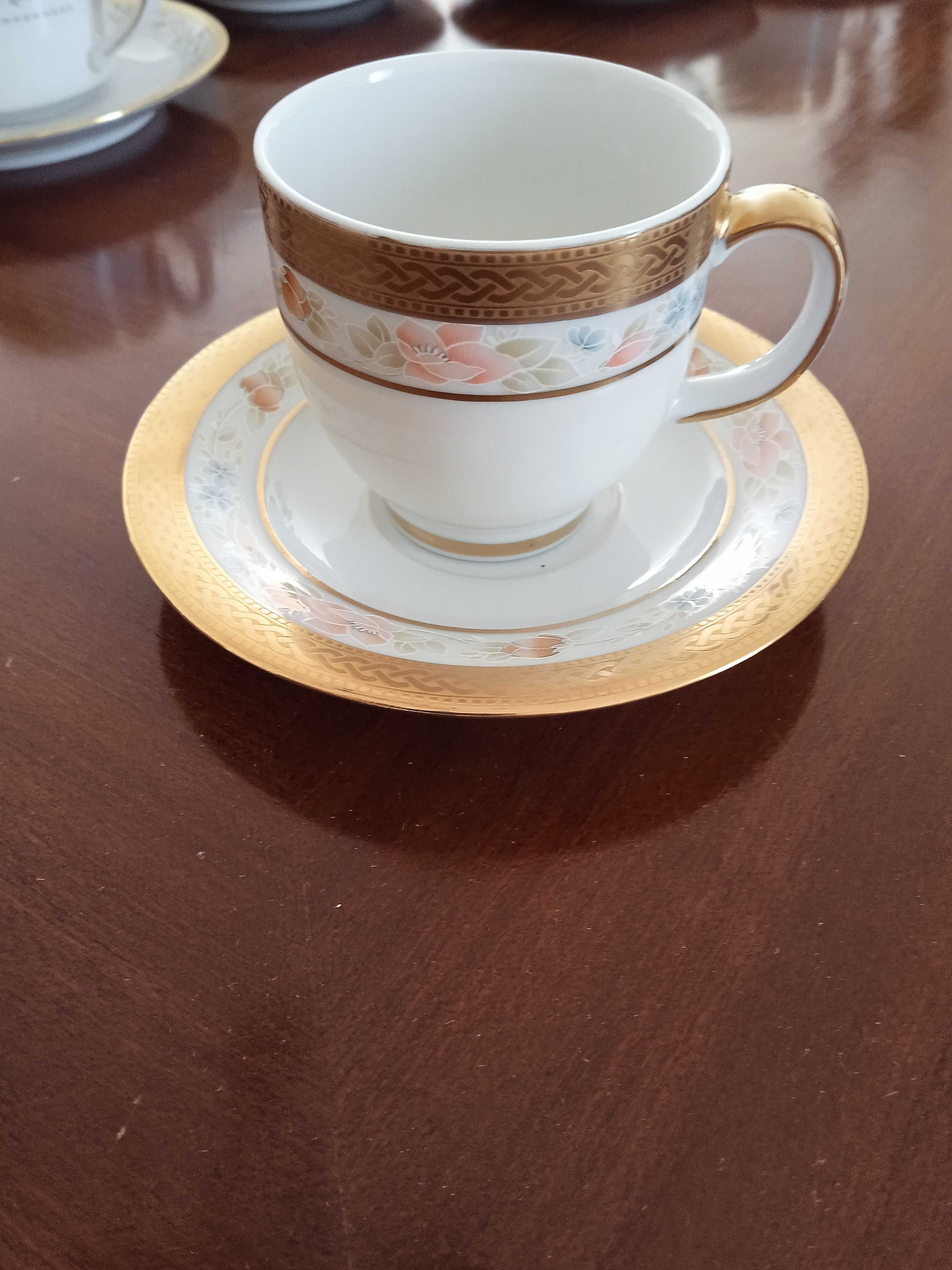 7 chávenas de café em porcelana Alemã (novas)