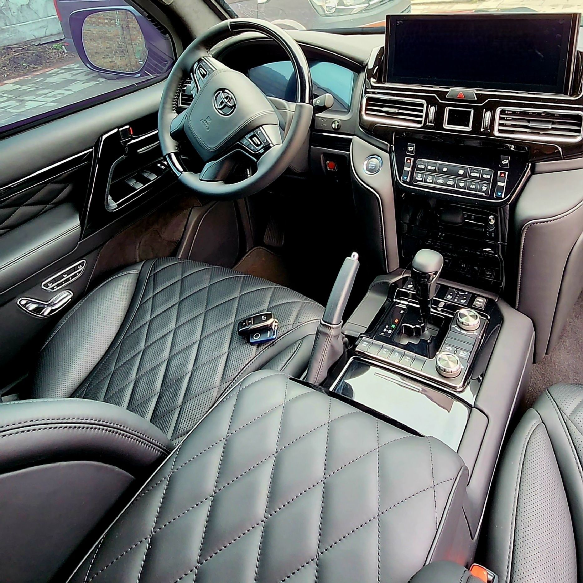 Комфортные сиденья для Toyota LC200 / Mercedes W222