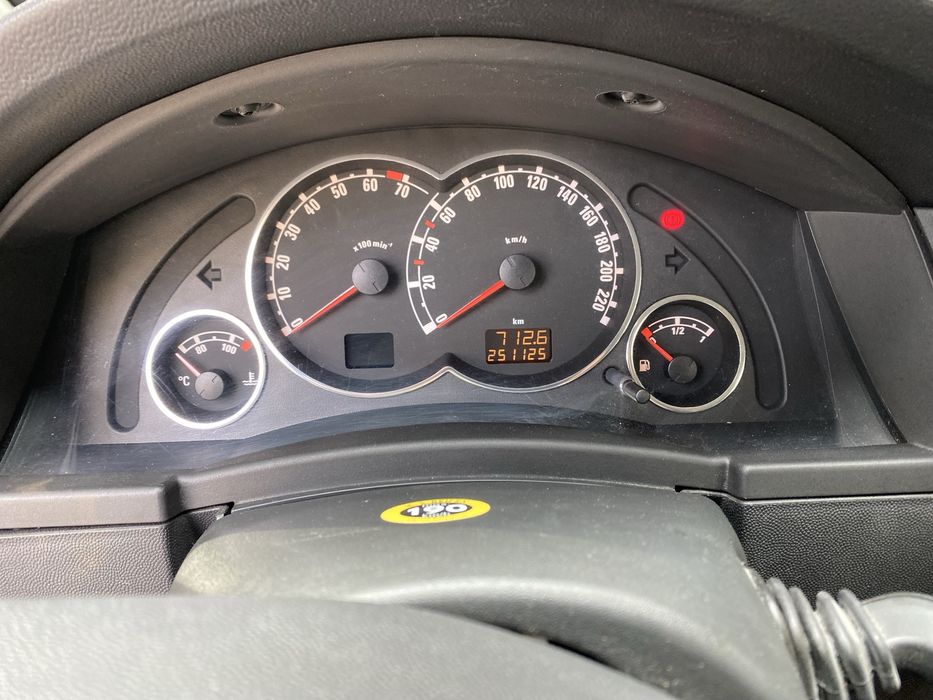Продам Opel Meriva  1.6 автомат