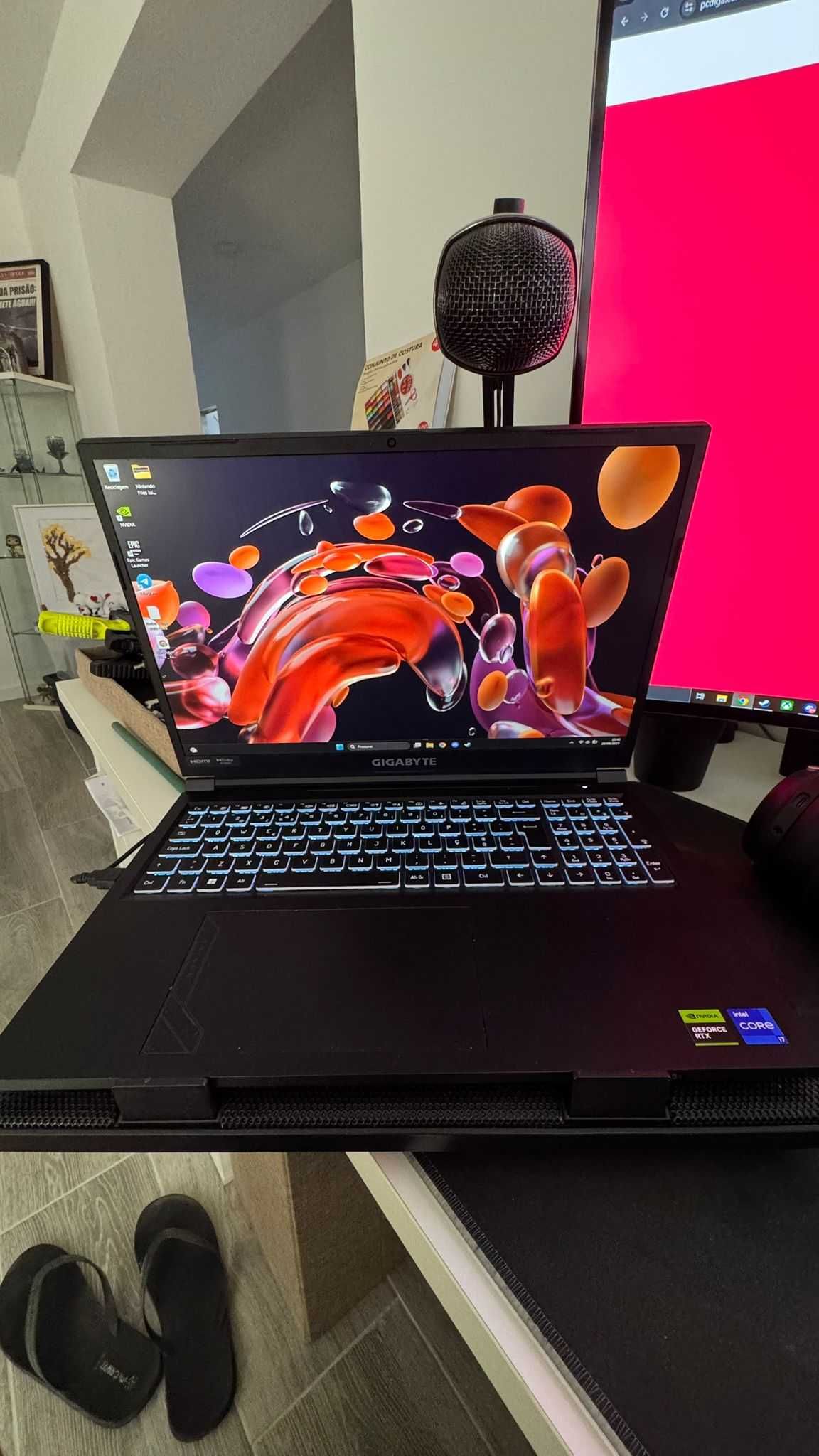 Gigabyte 16" G6 (2024) KF-H3PT854KD (COM GARANTIA)