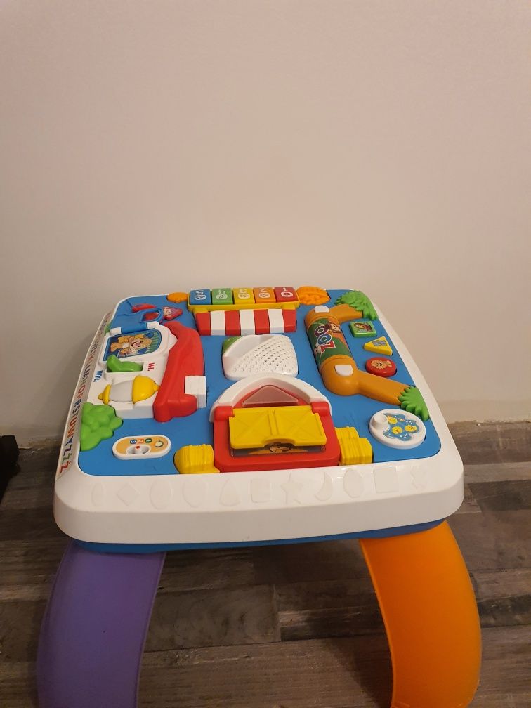 Stoliczek edykacyjny Fisher Price