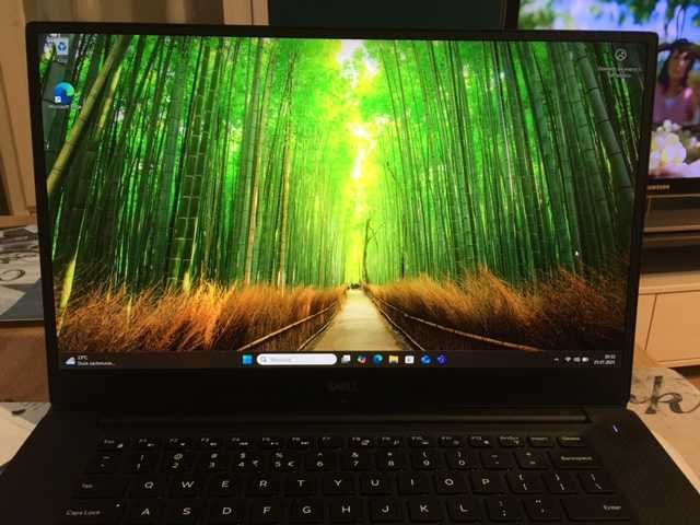 Dell Precision 5530 i7-8850H 32GB 1 TB SSD M.2 FHD Quadro P2000