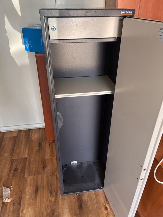 Sejf biurowy Valberg 150t