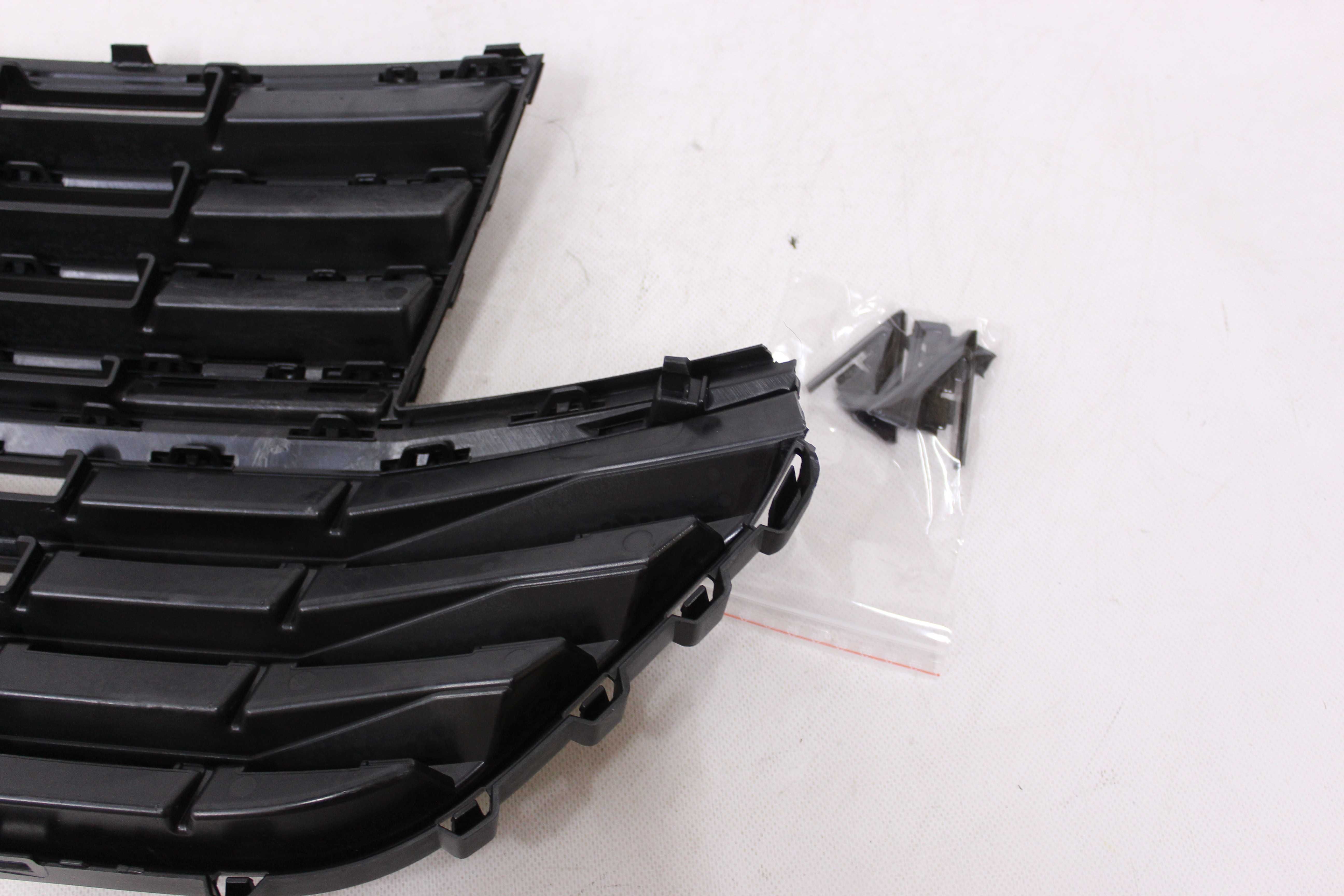 GRILL Atrapa chłodnicy VW T6.1 20- LIFT GLOSSY BLACK Tuning Wysyłka