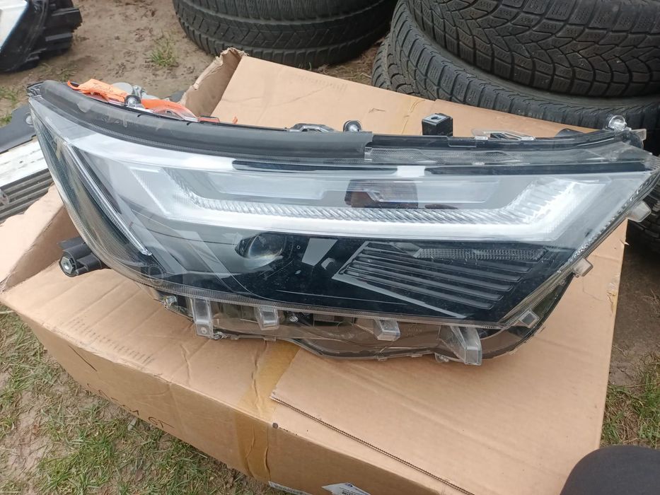 LAMPA PRAWA PRZÓD przednia TOYOTA RAV4 V LIFT 22-25 FULL LED EUROPA