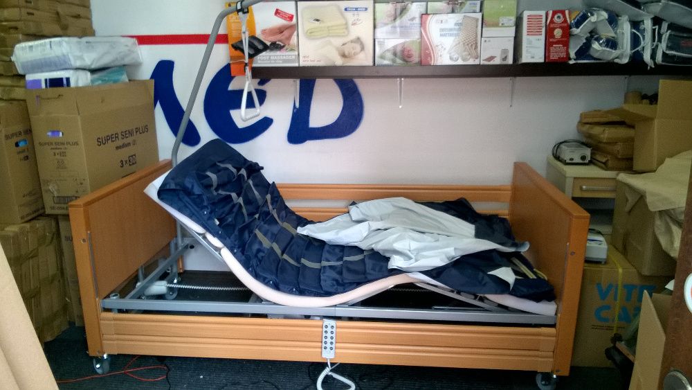 Nowe łóżko rehabilitacyjne z pilotem dla seniora Elbur PB 331