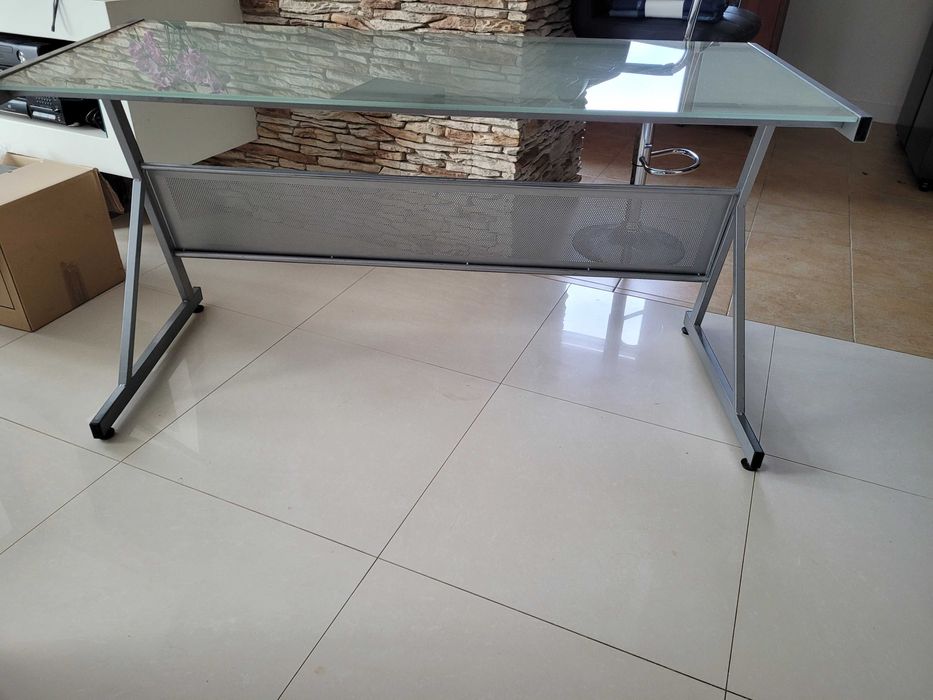 Biurko szklane, hartowane szkło