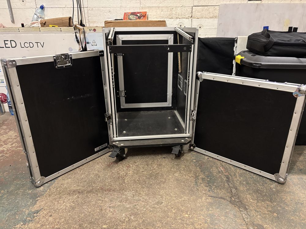 Case rack 12U + kątowy mechanizm Reloop