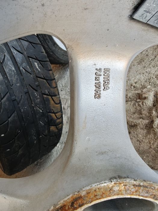 Jantes 17 pneus quase novos 205/45/17