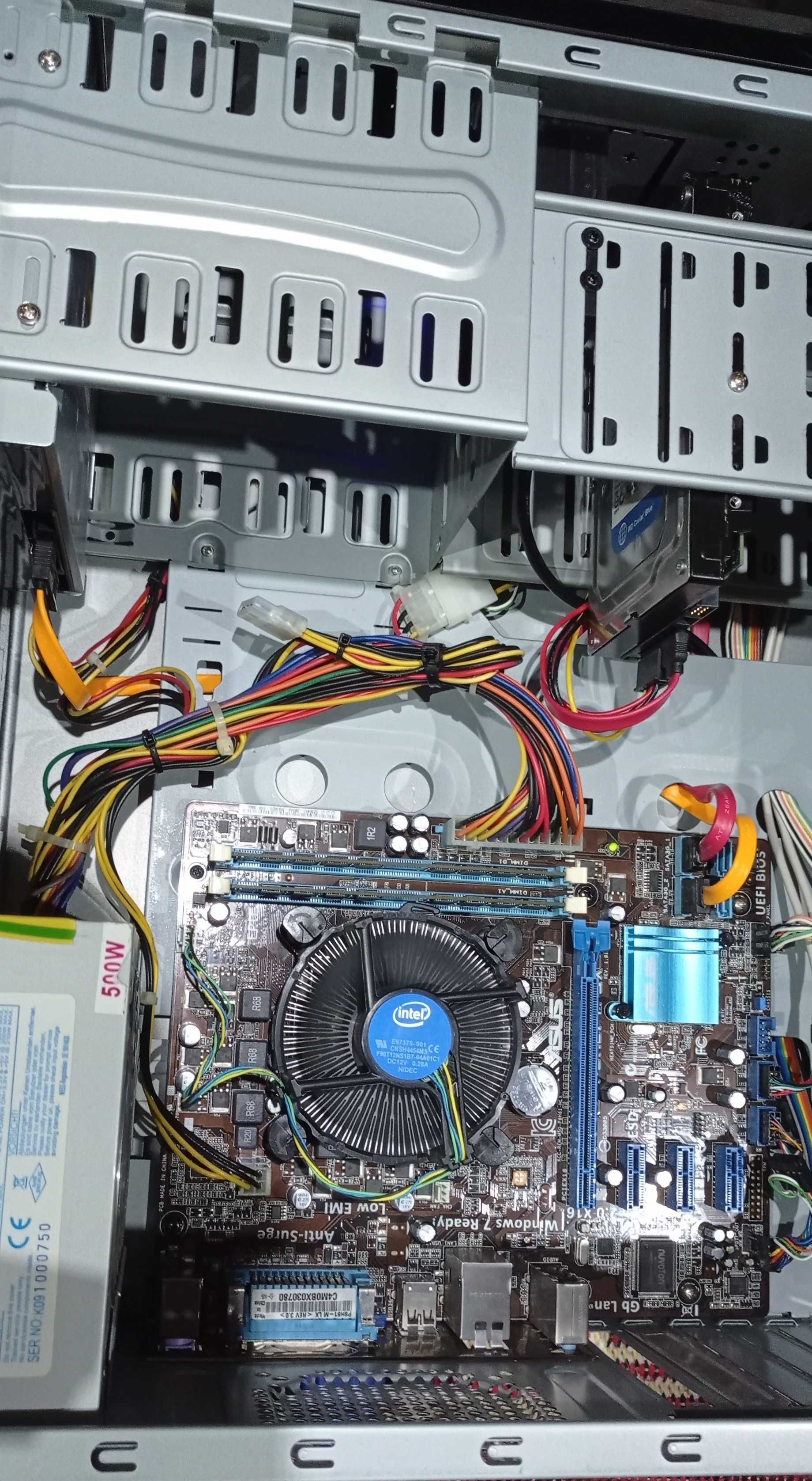 Computador Torre com Motherboard Asus i3