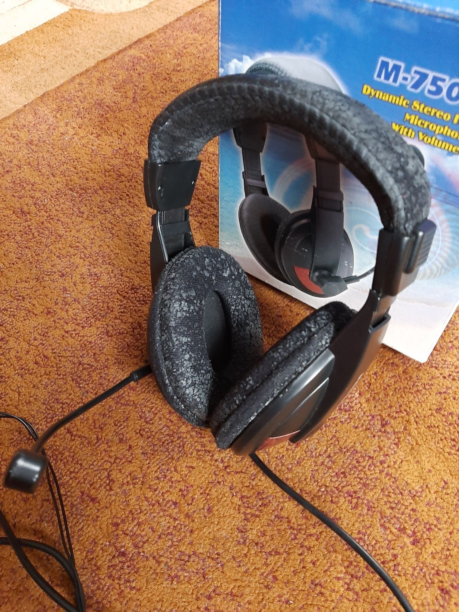 Навушники M-750H б/у