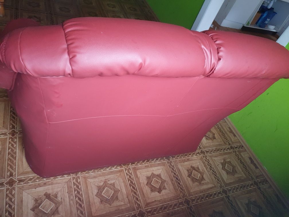 Skórzana bordowa sofa