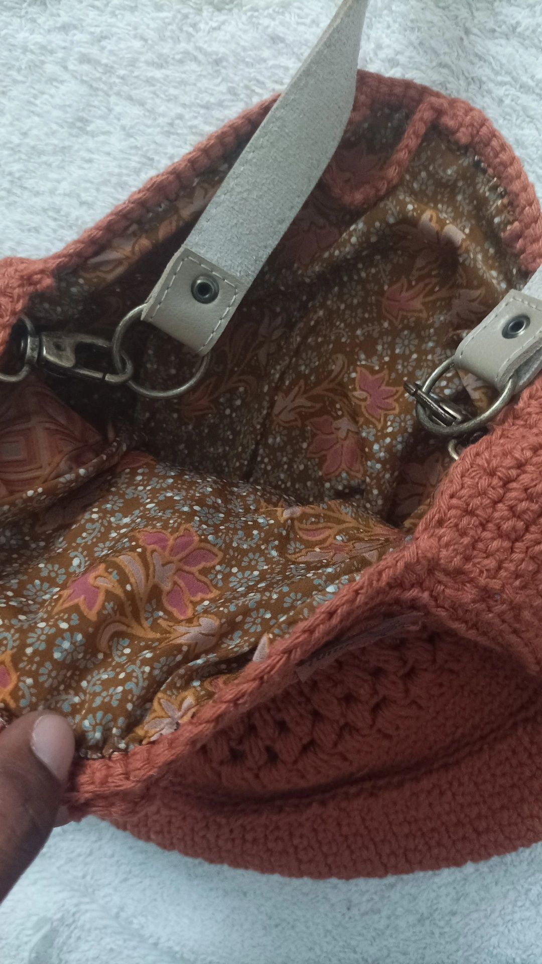 Bolsa marrom crochê