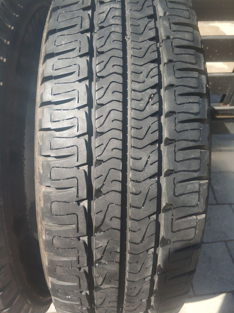 215/70/15 CP 109Q para 8.40m dot20r Michelin agilis camping camper BUS