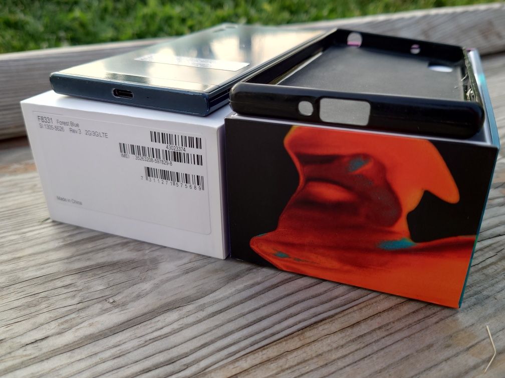 Sony Xperia XZ F8331 Forest Blue