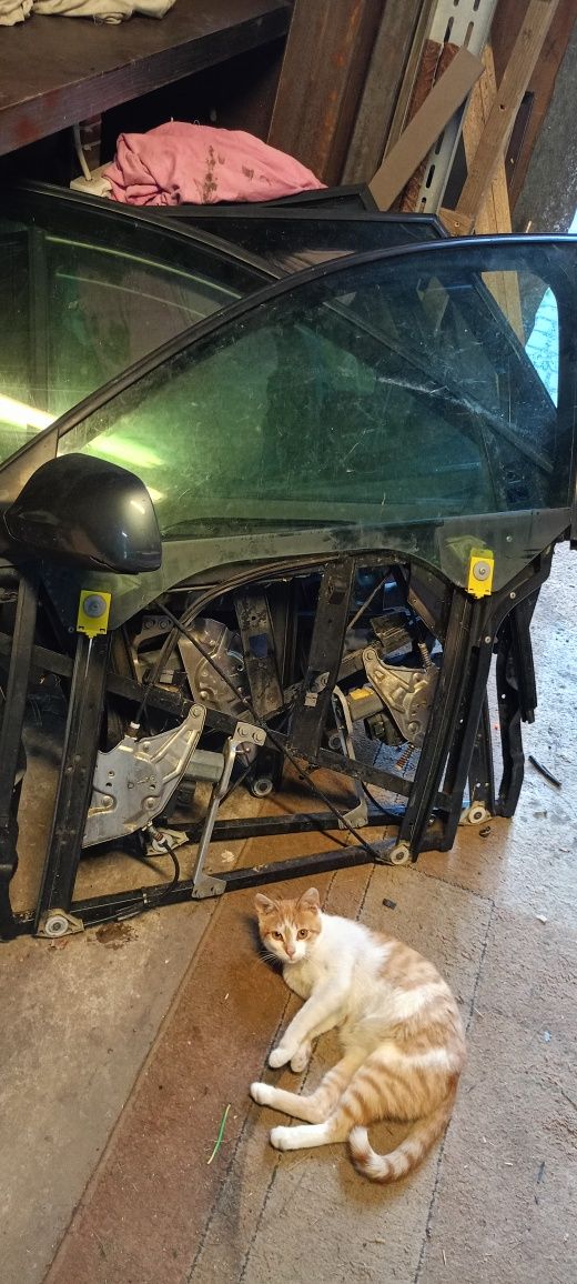 Szyby do audi A6 C5 Avant polift